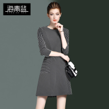 海青蓝2017秋季女装新款时尚休闲气质圆领条纹长袖收腰连衣裙3900图片