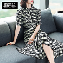 海青蓝2018夏装新款女装时尚五分袖个性印花系带收腰连衣裙01510图片