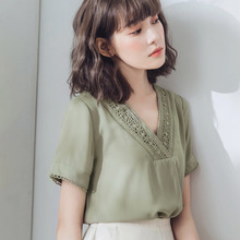 桔熊夏装复古交叉V领蕾丝拼接短袖上衣女胖妹妹大码AB7251图片