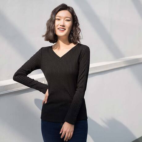 裂帛所在2018夏季新款V领显瘦条纹基础款针织长袖T恤女 53160523商品大图