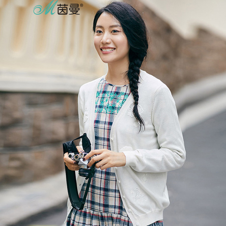 茵曼旗舰店女装2018春装新款V领长袖百搭绣花宽松直筒毛织开衫女商品大图