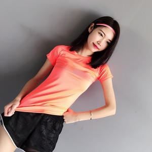 女士运动短袖T恤