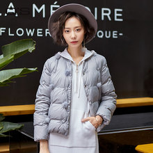 Q’S/秸熙女装2018冬装新款韩版棒球领可拆毛球保暖羽绒服外套图片
