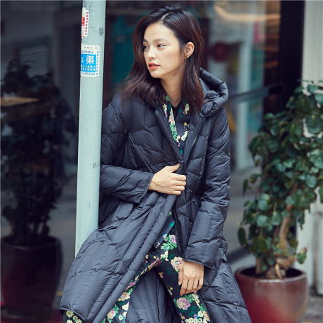 PRASE冬装2018新款白鸭绒时尚轻薄羽绒服女过膝长款连帽潮外套商品大图