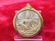 佛牌 招財十分全功能 泰南寺廟金裝超大版澤度金天神佛牌 貴人坊