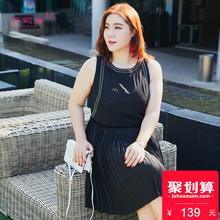 纤莉秀2018夏装新款大码女装胖妹妹无袖圆领绣花显瘦背心连衣裙图片