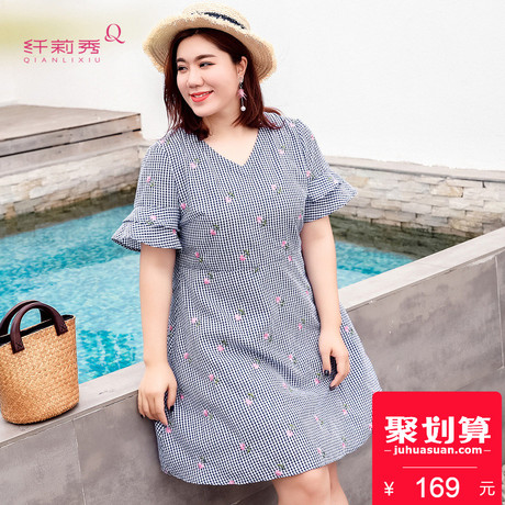 纤莉秀2018夏新款大码女装系带V领显瘦胖mm双层喇叭袖绣花连衣裙商品大图