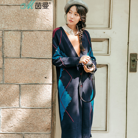 茵曼2017秋装新款V领撞色格纹针织开衫外套女中长款1873134362商品大图