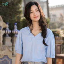 茵曼衬衫女2018新款夏装前短后长V领宽松棉麻绣花五分袖套头衬衣图片