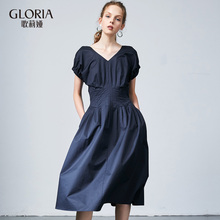 GLORIA/歌莉娅女装2018秋季V领连衣裙187J4B48B图片