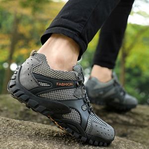 户外透气登山鞋