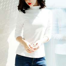 雀后秋天上衣女长袖T恤2018新款打底衫女衣服白色早秋针织衫图片