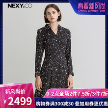 NEXY.CO/奈蔻真丝印花黑色中长款长袖连衣裙春季新款阔太太a字裙图片