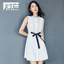对白小清新A字无袖白色连衣裙女夏2018新款腰带收腰蝴蝶结短裙子图片