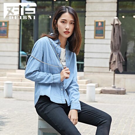 对白2018秋装新款 时尚蓝色牛仔衬衫女 纯棉休闲简约长袖衬衣商品大图