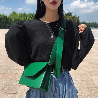 2019新款斜挎单肩包女韩版学生原宿学院风复古PU皮翻盖简约小方包