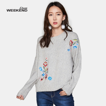 艾格Weekend时尚简约刺绣短款套头针织衫毛衣女图片