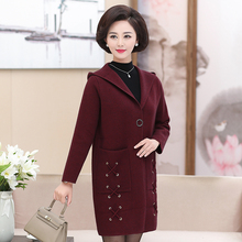 妈妈装秋冬季中长款开衫带扣外套 中老年女装韩版大衣加厚风衣图片