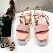 女磨砂真皮露趾坡跟凉鞋 流苏绑带高跟女鞋 松糕厚底凉鞋 2018夏新款