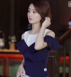 你和我的倾城时光林浅赵丽颖明星同款A字一字领露肩连衣裙春夏女