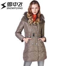雪中飞2018冬装羽绒服女中老年中长款加厚保暖休闲大码妈妈装反季图片