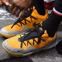 800 Low LeBron Safari詹姆斯石斑低帮灰黄拉链CI3358 LBJ16 Nike