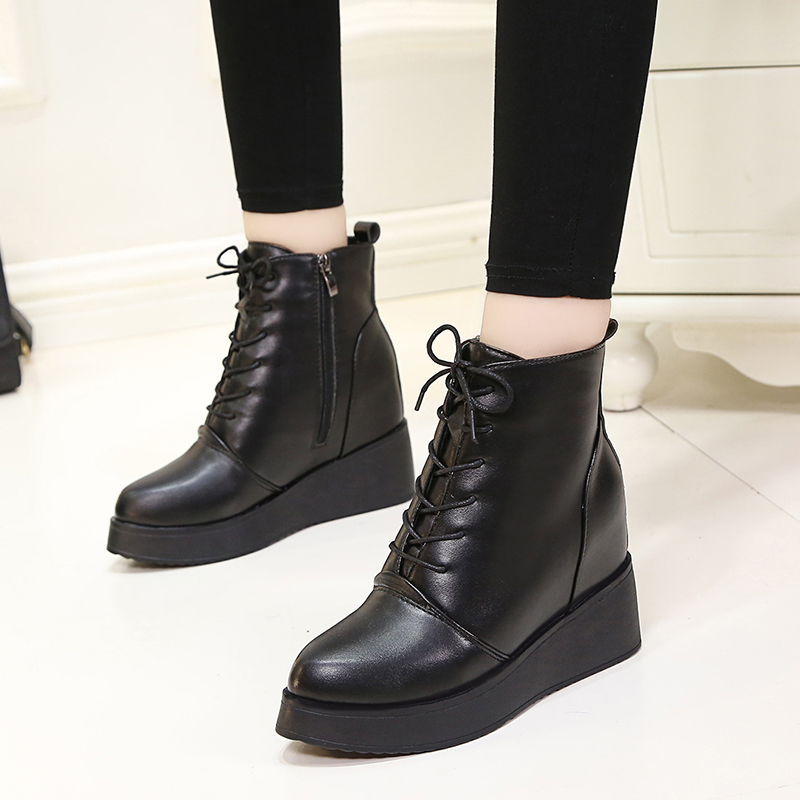 Black sloping heel short boots for women's boots, warm velvet Martin boots for autumn and winter 2018, high heels, high rise boots, pointed toe boots for women's boots