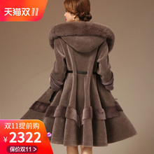 羊剪绒大衣女装新款2018冬裙摆海宁水貂毛狐狸毛领羊羔毛皮草外套图片