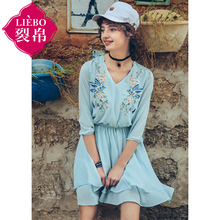 裂帛旗舰店2018夏新款气质V领刺绣七分袖雪纺裙浪漫A字连衣裙女图片