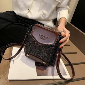 【拍下39.9】包包女2019新款潮铆钉亮片漆皮韩版百搭单肩斜跨包