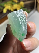 天然A货翡翠原石片料缅甸玉色料边角料冰种牌子挂件吊坠明料定制