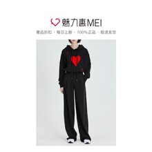 预售 Mo＆Co．/摩安珂 黑色字母桃心连帽女士秋冬长袖套头卫衣图片
