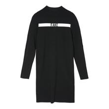 预售 Mo&Co. 黑色字母图案针织连衣裙图片