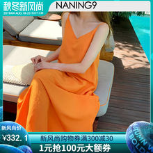 naning9韩国代购女装2019初秋新款韩版宽松海边度假风吊带连衣裙