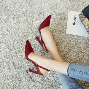 韩版酒红色猫跟绑带尖头鞋