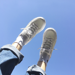 原宿风街拍运动鞋