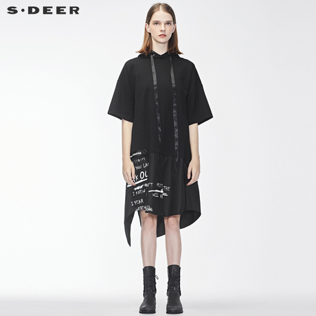 sdeer圣迪奥2018冬装新款撞色字母印花拼接连帽连衣裙S18481227商品大图