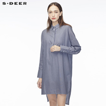 sdeer圣迪奥清新简约蓝白条纹前短后长开衩设计翻领上衣S18780526图片