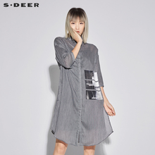 sdeer圣迪奥2018新款女夏黑白条纹方领长款印胶长袖衬衫S18280405图片