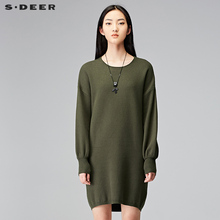 sdeer圣迪奥2018冬装军绿灯笼袖落肩套头长款毛衣针织衫S17463584图片