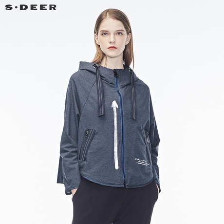 sdeer圣迪奥女新款女装春装连帽印胶斜插口袋短款外套S18182201商品大图