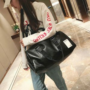 短途旅行包男出差手提包健身包