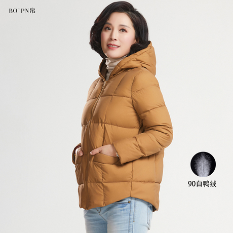妈妈羽绒服短款女时髦冬季2018新款中老年人40轻薄50中年冬装外套商品大图