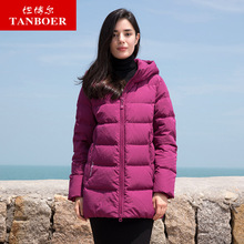 坦博尔2018秋冬新品羽绒服女中老年短款连帽时尚保暖外套 TB18526图片