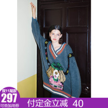 两三事天生不对2018冬装新款趣味小狗珠片绣花V领毛衣女套头宽松图片