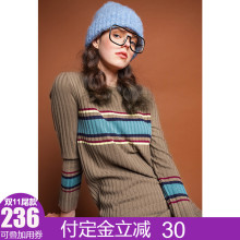 两三事柔软身躯 2018冬装新款复古撞色条纹毛衣裙长袖连衣裙长裙图片