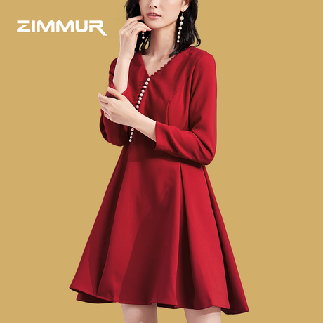 ZIMMUR18年秋冬新品 V领珍珠装饰修身A摆显瘦 长袖优雅淑女连衣裙商品大图