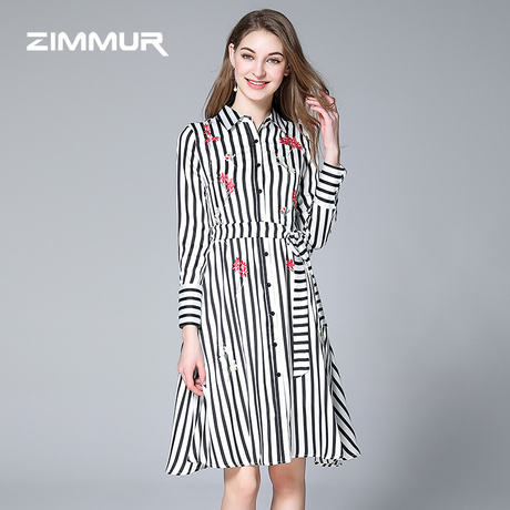 ZIMMUR秋冬新款2018黑白竖条纹绑带长袖雪纺刺绣收腰女中长连衣裙商品大图