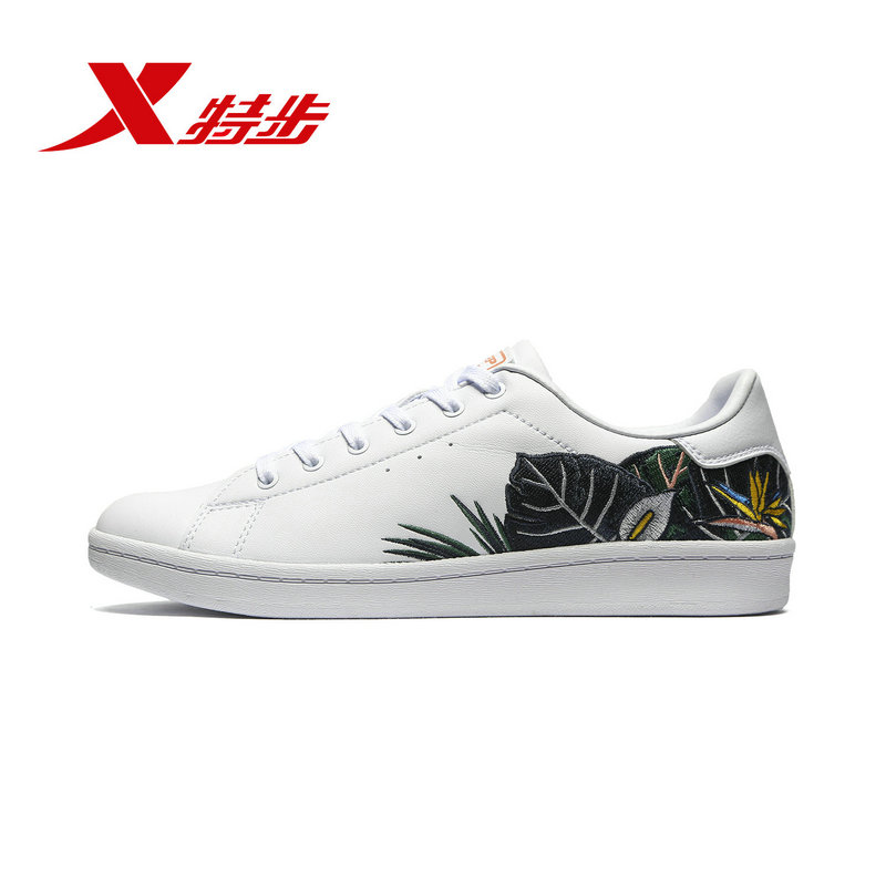 Special Women's Shoes Board Shoes Embroidery Casual Shoes 2019 Summer New Board Shoes Women's Shoes Casual Shoes Sports Shoes