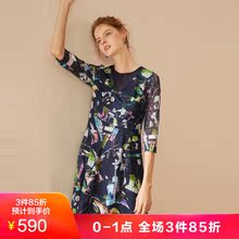 JUZUI/玖姿奥特莱斯店女装2018秋装抽象印花中长款连衣裙女图片